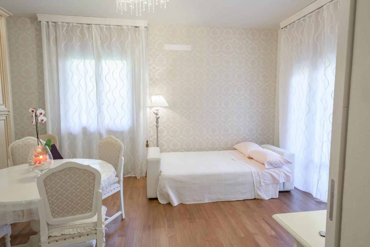 Готель Forlihouse Екстер'єр фото
